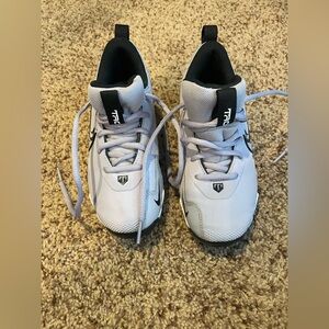 Nike Kids Light Gray Cleats 2Y